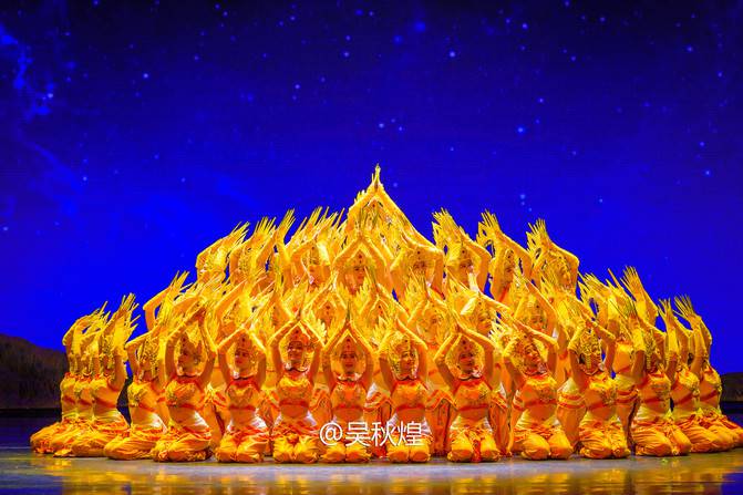 In midsummer, I stayed in Xishuangbanna.