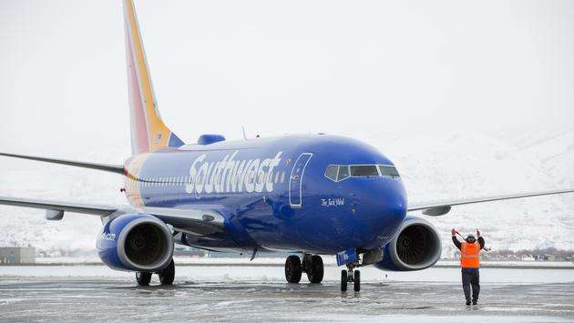 Southwest Technical Issues Extend Cancellations for Third Day